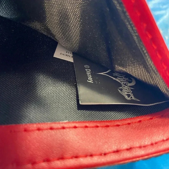 Kingdom Hearts 3  - Bifold Wallet 🏰♥️ - Picture 9 of 10